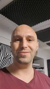 Aujourd'hui je prépare l'arrivée de Bart Ryan dans quelques jours., Au  programme :, 01. découverte des titres du prochain album. Des titres dont 