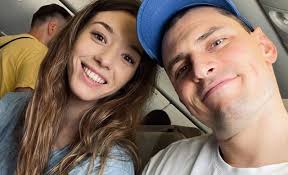 13 lat różnicy. Gdy ogłosili, że są razem, wylał się hejt