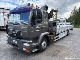 Mercedes Benz 1323-2005 Cab & Chassis Truck