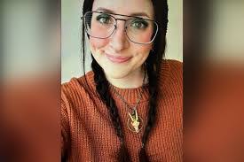 Carol Thrush's Instagram, Twitter & Facebook