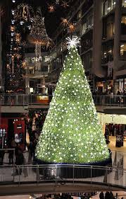 Eaton Centre Swarovski Christmas Tree Swarovski Christmas Tree Christmas Lights Christmas Worldwide