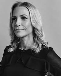 💭I was definitely deep in thought about atmospheric rivers 🤣… Thanks to  the amazing and talented @rslack who came to @ktlaweekendam today to show  us how to pose for photos and get