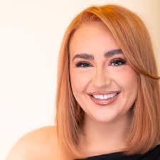 Peach lashes & brows