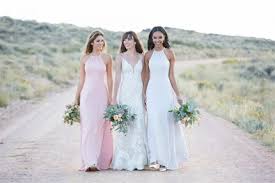 Welcome to sara's fine flowers where we understand that nothing is more important than making sure every detail of your wedding day is just right. Home Alabama Bride