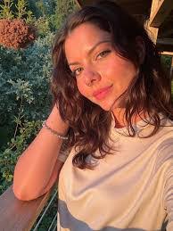 Lori Steakley's Instagram, Twitter & Facebook