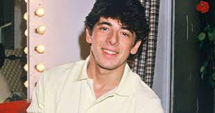 Le chanteur est accusé d'exhibition et de harcèlement sexuel par une jeune esthéticienne, venue lui faire un massage dans sa loge. Patrick Bruel Parrain Du Telethon 2013 15 Photos Qui Nous Font Crier Patriiick Puretrend