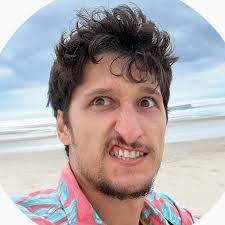 Alex Larose's Instagram, Twitter & Facebook