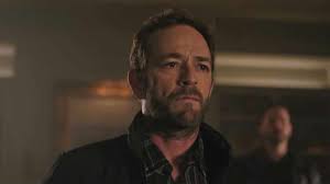 The actor was rushed to the hospital wednesday after. Filha De Luke Perry Rebate Criticas Sobre Seu Processo De Luto Vou Viver A Minha Vida