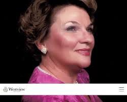 Suzanne Lemay's Instagram, Twitter & Facebook