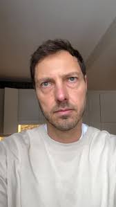 On blame souvent les autres pour nos états d’âmes.