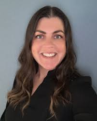 📱✨ 𝗛𝗮𝗽𝗽𝘆 𝗦𝗼𝗰𝗶𝗮𝗹 𝗠𝗲𝗱𝗶𝗮 𝗗𝗮𝘆! ✨📱 Today we're celebrating  the incredible Bone and Joint Institute team—the people behind the care,  the compassion, and the community connection. From team selfies to  behind-the-scenes moments,