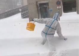 A madrid, una delle zone più colpite, sono previsti 20 centimetri di neve nelle prossime 24 ore. 7fc2dtnm2c27dm