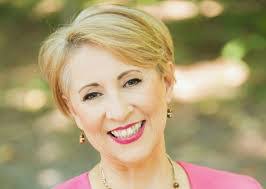 Yolanda Grey's Instagram, Twitter & Facebook