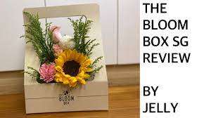 Our boxes also come with arranging tips to make styling your bouquet a part of the fun! Ep1 35 Flowers With Delivery The Bloom Box Sg Review Youtube