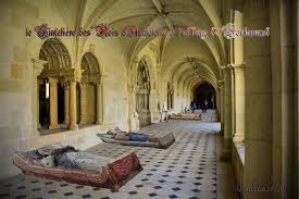 Le Cimetiere Des Rois D Angleterre A L Abbaye De Fontevraud Phystorique Les Portes Du Temps Abbaye De Fontevraud Abbaye Angleterre