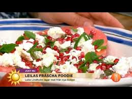 Ricky's fish tacos when ricky first hit the fish taco junket, he was slinging his fried goodies and agua frescas out of a rock garden and gallery in silver lake. Leila Fixar Tacos Pizza Och Glass Pa Nya Nyttiga Satt Nyhetsmorgon Tv4 Youtube
