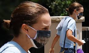 Natalie portman is set to portray the female thor, thor 4 director taika waititi announced today. Natalie Portman Wears A Terrifying Horror Mask With Teeth As She Steps Out In Sydney Daily Mail Online