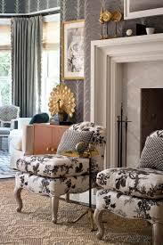 Whether you have a formal living room, a family room, or den, you'll find inspiring photos of living rooms, tricks for small living rooms, and living room paint color ideas from experts. Traditional Living Room Decorating Better Homes And Gardens Real Estate Life