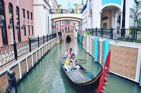 Wondering where to stay in 2021? Little Venice Harga Tiket Masuk Spot Foto Terbaru 2021