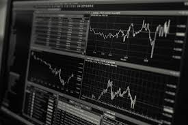 To make money online trading cryptocurrency, investors can either buy and sell actual crypto coins or use derivatives instead, such as a contract for difference (cfd). Beginner S Guide To Cryptocurrency Trading How To Make Profit By Dan Podolan Hackernoon Com Medium