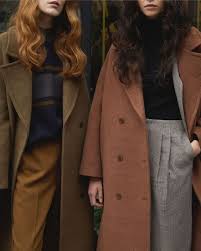 Dark Academia Is A Dark College Inspired Aesthetic Outfit The Outfits Are Inspired By Urban Dress With A Dark Aesthetic Clothes Fashion Fashion Inspo Outfits