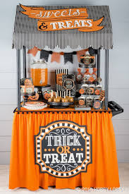 Your Doorstep Will Be The Talk Of The Town With This Too Cute To Pass Display From Punch T Halloween Block Party Halloween Party Kids Birthday Halloween Party