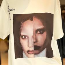 ⚡🖤 La locura del estilo llegó a Altacia 🖤⚡ La merch inspirada en “Mayhem”  de Lady Gaga ya está en Bershka Altacia. Prepárate para looks intensos,  atrevidos y llenos de actitud 🔥