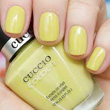 La laca de uñas profesional cuccio color está formulada con la tecnología de triple pigmentación para una cobertura rica en una capa y una cobertura verdade. Esmalte Cuccio Colour Seriously Celsius 13 Ml Carala Y Coco