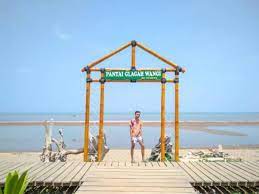 Pantai glagah wangi istambul menawarkan tiga penagalaman berwisata sekaligus: Info Lengkap Tentang Pantai Glagah Wangi Demak Beserta Harga Tiketnya Sering Jalan