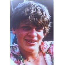 JAN Hendrik HOITING * 1964-1983 Jan Hoiting is één van de negen militairen  die tijdens zijn diensttijd in Libanon op 5 oktober 1983 is omgekomen. Hij  diende bij het YP-peloton op post