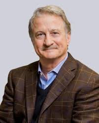 Robert Reff's Instagram, Twitter & Facebook