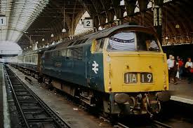 1070 Western Gauntlet At London Paddington Steam Trains Uk Train Pictures Diesel Locomotive