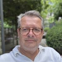 Lisa Faris Email & Phone Number