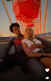 That Rabbit Guy on X: Lmao I remember her doing that amateur porn sucking  dick on the van  X