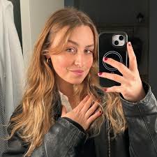 Cheers to new music, new places, new friends, and the people that helped  get me to where I am today:) can't wait to share everything I've been  working