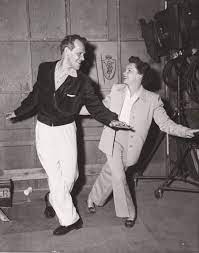 I Look At You And There Stands Love Judy Garland Judy Garland Movies Judy