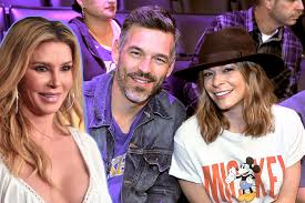 Brandi lynn glanville (born november 16, 1972) is an american television personality, author, fashion designer, and former model. Brandi Glanville Leann Rimes And Eddie Cibrian No Longer Feuding The Daily Dish