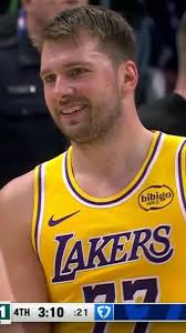 Harry Douglas wipes out trying to take out a table, Bills Mafia-style