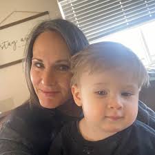 100to0: You have four choices in life: 1. Wish for it. 2. Whine for it. 3.  Pout about not having it. 4. Work for it. Only one gives you results. TAG  SOMEONE