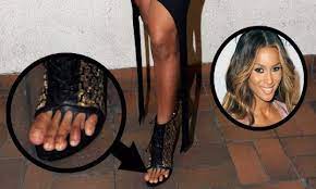 Ciara S Got Some Very Long Toes Girl Soles Celebrity Feet Long Toes