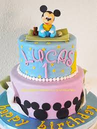 Bizcocho De Mickey Mouse Azul Adorable Baby Mickey Mouse Cake Baby Birthday Cakes Mickey Mouse Cake Cute Birthday Cakes