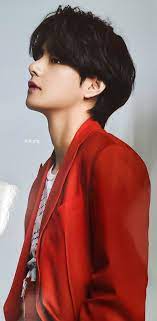 Run Bts 2020 On Twitter In 2021 Taehyung Photoshoot Bts Taehyung Kim Taehyung