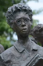 Résultat de recherche d'images pour "elizabeth eckford"