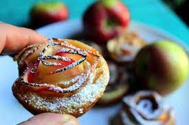 Pin By Marianne Controy On Desserts Apple Recipes Apple Puff Pastry Pastry