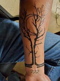 222 Amp Eclipse Moon In Transit Innerlight Tattoo In Torrance Ca Tattoos Prison Tattoos Flash Tattoo