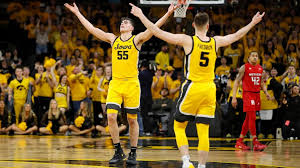 The best gifs of iowa basketball on the gifer website. No 19 Iowa Holds Off No 24 Rutgers 85 80 Abc News
