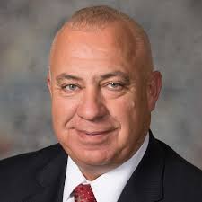 Senator Tom Brewerのプロフィール