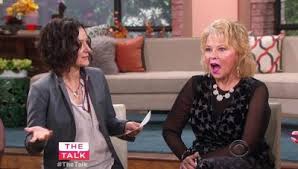 Why 'Roseanne' Wrote Laurie Metcalf'S Pregnancy Into Jackie'S Storyline