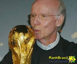 Mario zagallo reveals he went mad at brazil's players at mexico 1970 he raves about jairzinho and gerson who would have won: Primeiro Futebolista Brasileiro A Ganhar A Copa Do Mundo Como Jogador E Treinador Rankbrasil Recordes Brasileiros