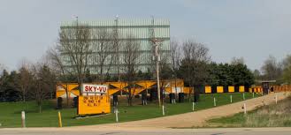 And exactly what kinds of movies can you expect to see? Sky Vu Drive In Movie Theatre Travel Wisconsin